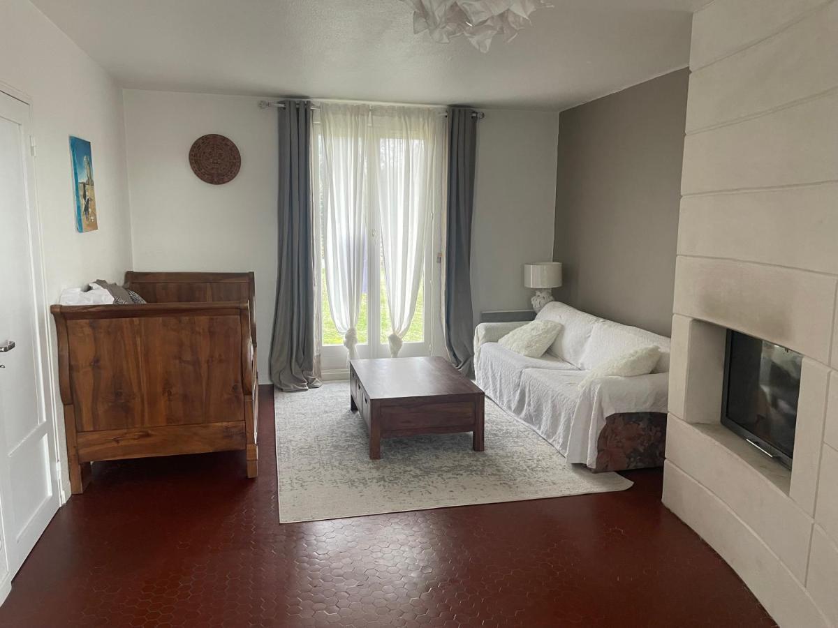 Bed and Breakfast Les Terrasses Des Gardies Pignan Exterior foto