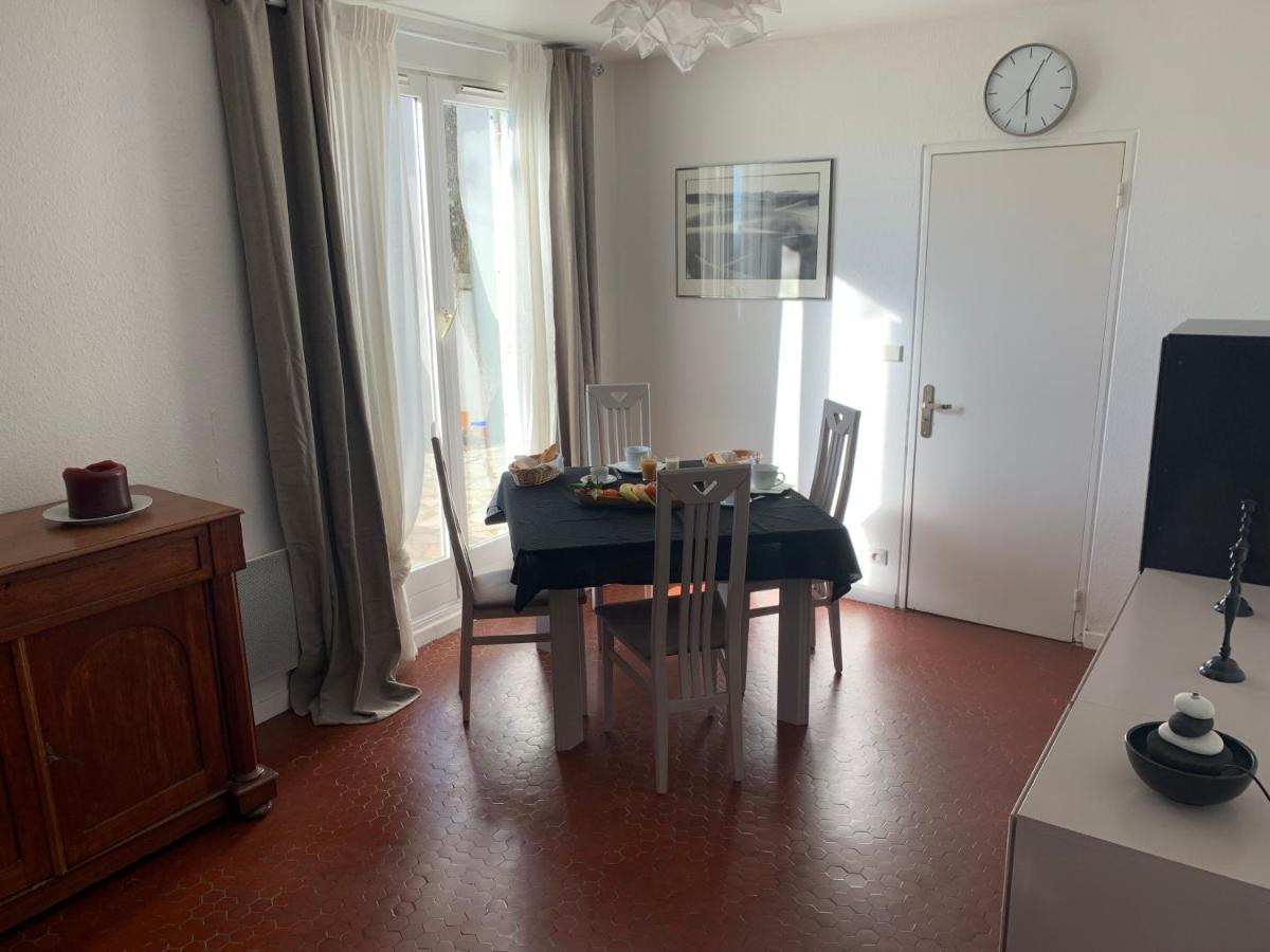 Bed and Breakfast Les Terrasses Des Gardies Pignan Exterior foto